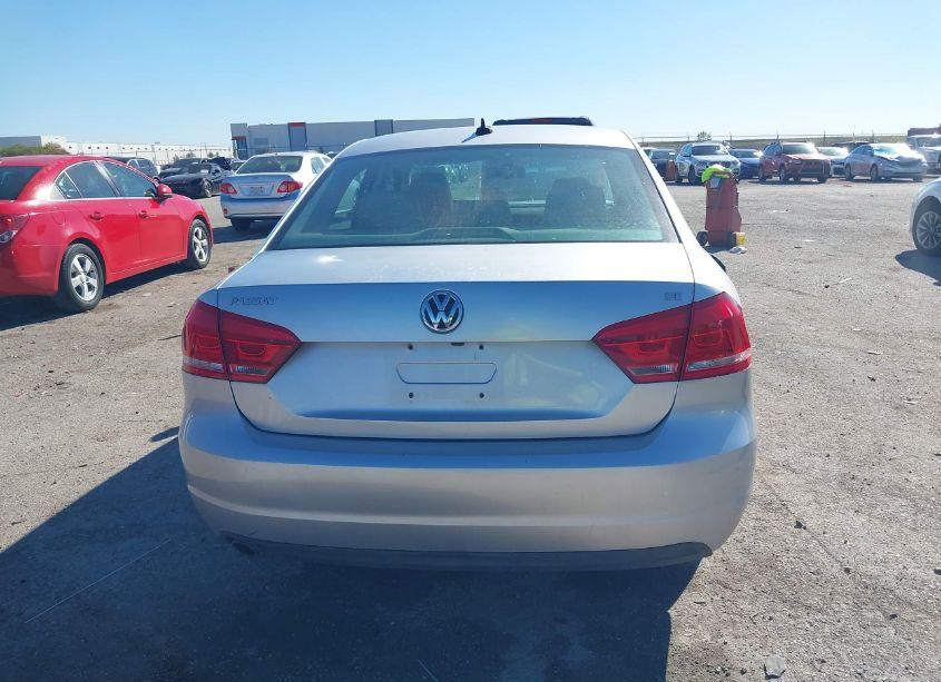 Photo 16 of 2014 Volkswagen Passat 2.5L SE (VIN 1VWBP7A37EC013806)