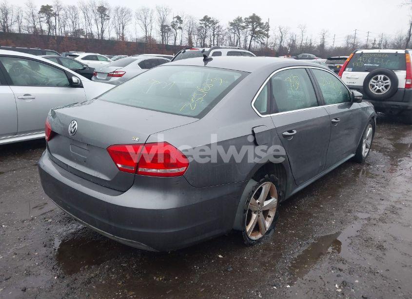 Photo 4 of 2012 Volkswagen Passat 2.5L SE (VIN 1VWBP7A38CC012001)