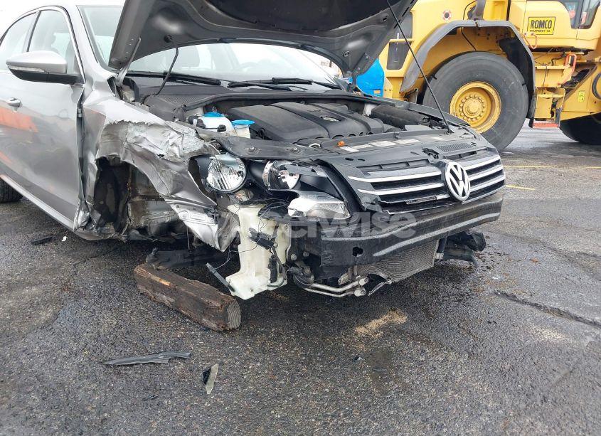 Photo 6 of 2012 Volkswagen Passat 2.5L SE (VIN 1VWBP7A38CC029011)