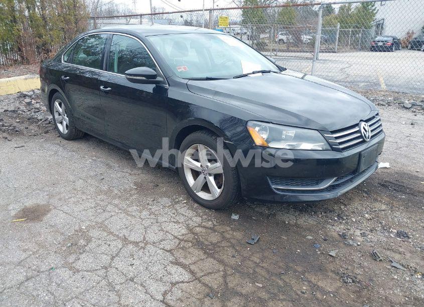 2012 Volkswagen Passat 2.5L SE (VIN 1VWBP7A38CC033611) main photo