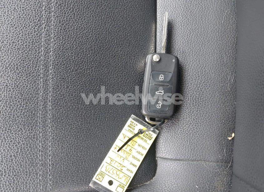 Photo 11 of 2012 Volkswagen Passat 2.5L SE (VIN 1VWBP7A38CC033611)