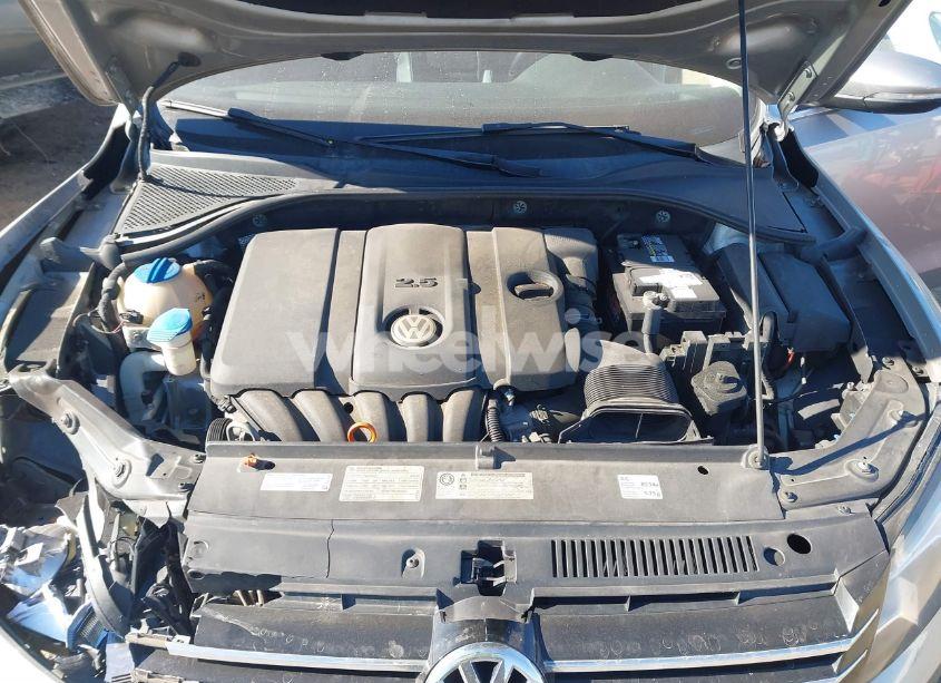 Photo 10 of 2012 Volkswagen Passat 2.5L SE (VIN 1VWBP7A38CC058783)
