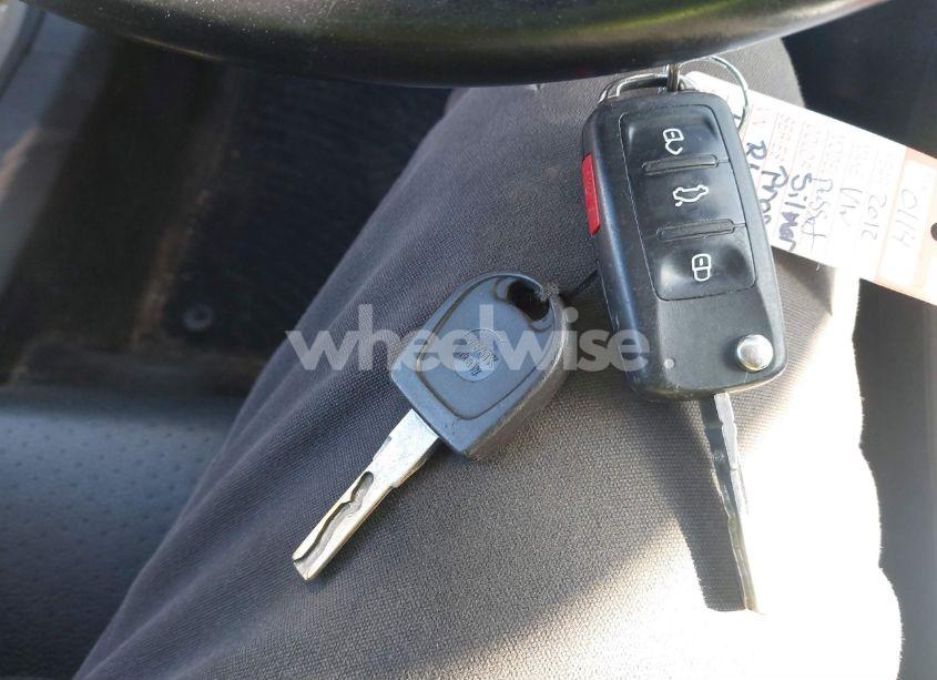 Photo 11 of 2012 Volkswagen Passat 2.5L SE (VIN 1VWBP7A38CC058783)