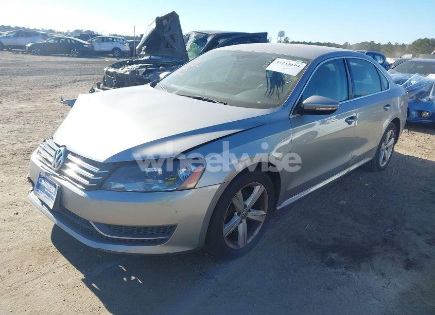 Photo 2 of 2012 Volkswagen Passat 2.5L SE (VIN 1VWBP7A38CC058783)