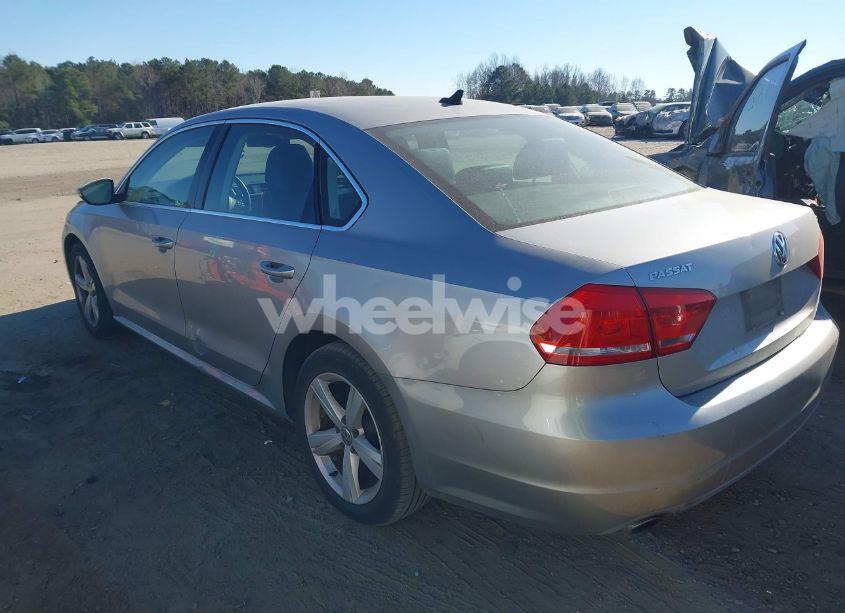 Photo 3 of 2012 Volkswagen Passat 2.5L SE (VIN 1VWBP7A38CC058783)