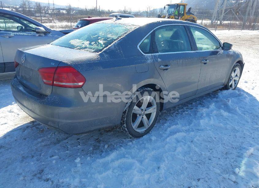 Photo 4 of 2013 Volkswagen Passat 2.5L SE (VIN 1VWBP7A38DC052158)