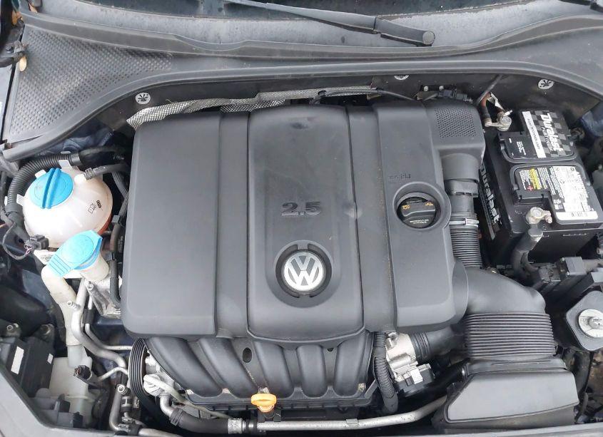 Photo 10 of 2013 Volkswagen Passat 2.5L SE (VIN 1VWBP7A38DC077951)
