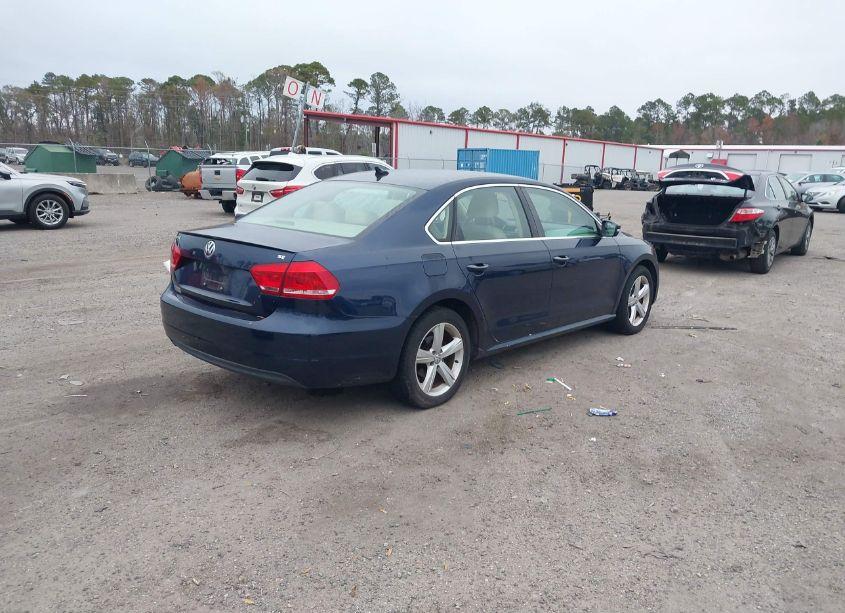 Photo 4 of 2013 Volkswagen Passat 2.5L SE (VIN 1VWBP7A38DC077951)