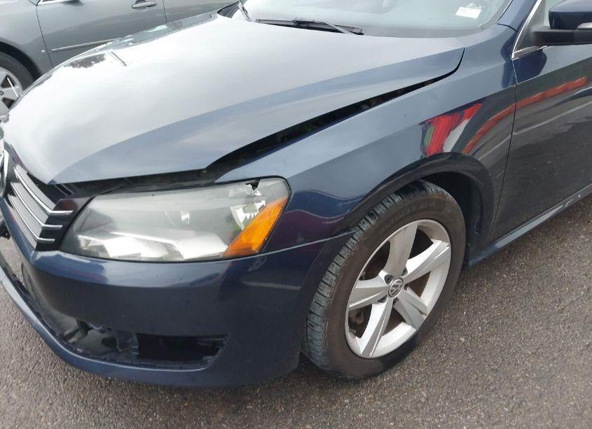 Photo 12 of 2013 Volkswagen Passat 2.5L SE (VIN 1VWBP7A38DC096290)