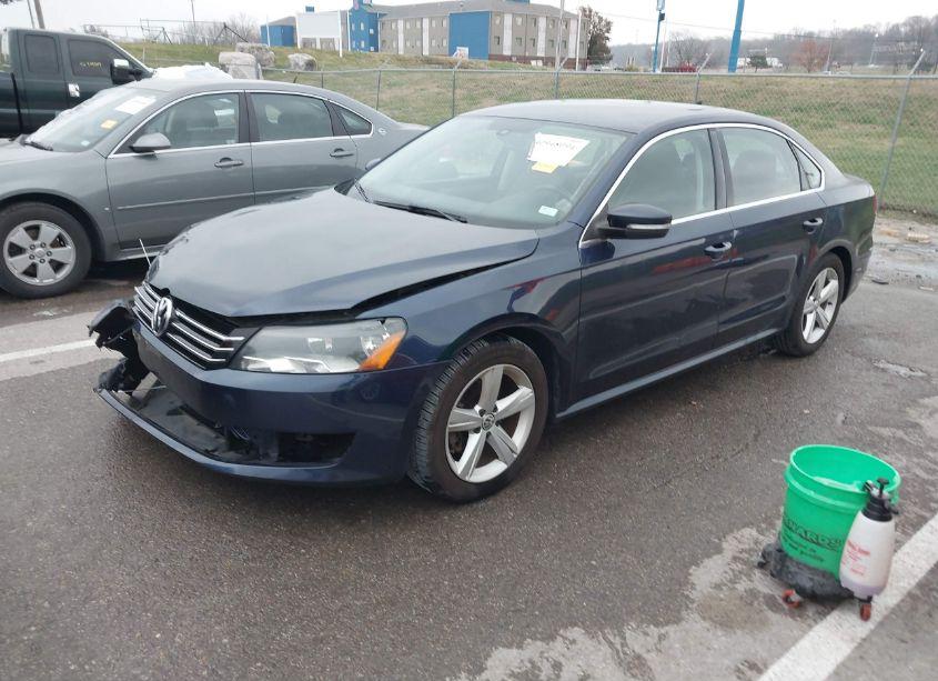 Photo 2 of 2013 Volkswagen Passat 2.5L SE (VIN 1VWBP7A38DC096290)