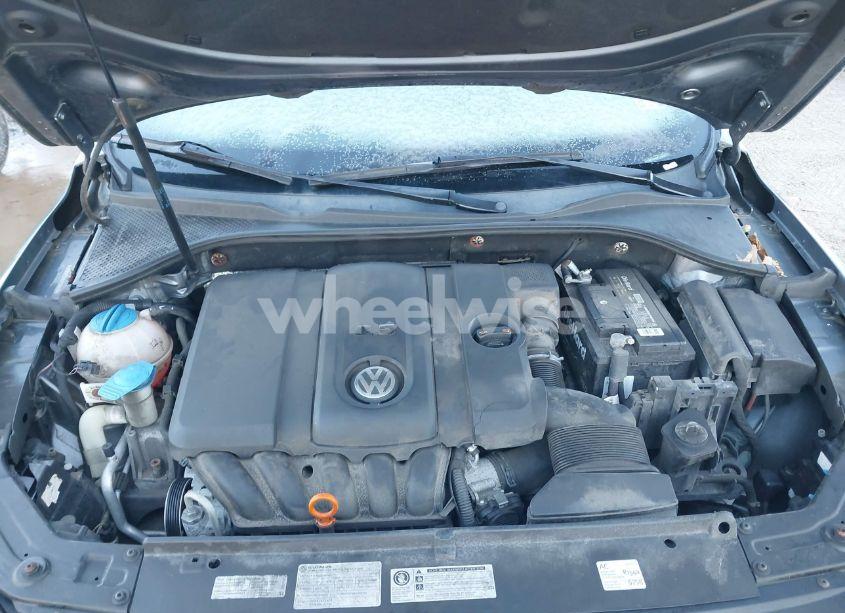 Photo 10 of 2013 Volkswagen Passat 2.5L SE (VIN 1VWBP7A38DC123620)