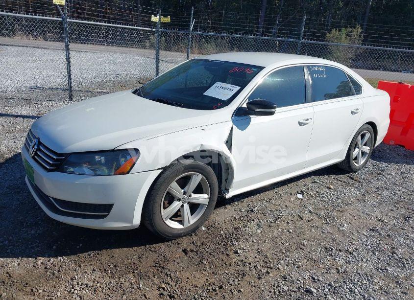 Photo 2 of 2013 Volkswagen Passat 2.5L SE (VIN 1VWBP7A38DC129451)