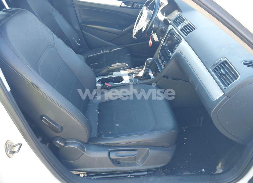 Photo 5 of 2013 Volkswagen Passat 2.5L SE (VIN 1VWBP7A38DC129451)