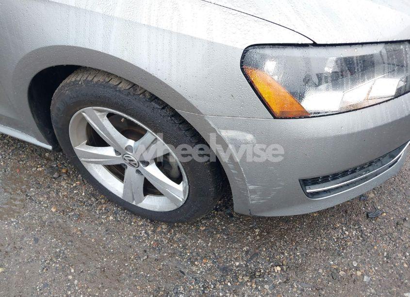 Photo 12 of 2014 Volkswagen Passat 2.5L SE (VIN 1VWBP7A38EC006234)