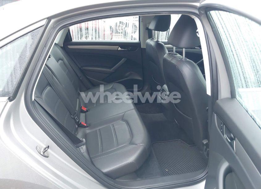 Photo 8 of 2014 Volkswagen Passat 2.5L SE (VIN 1VWBP7A38EC006234)