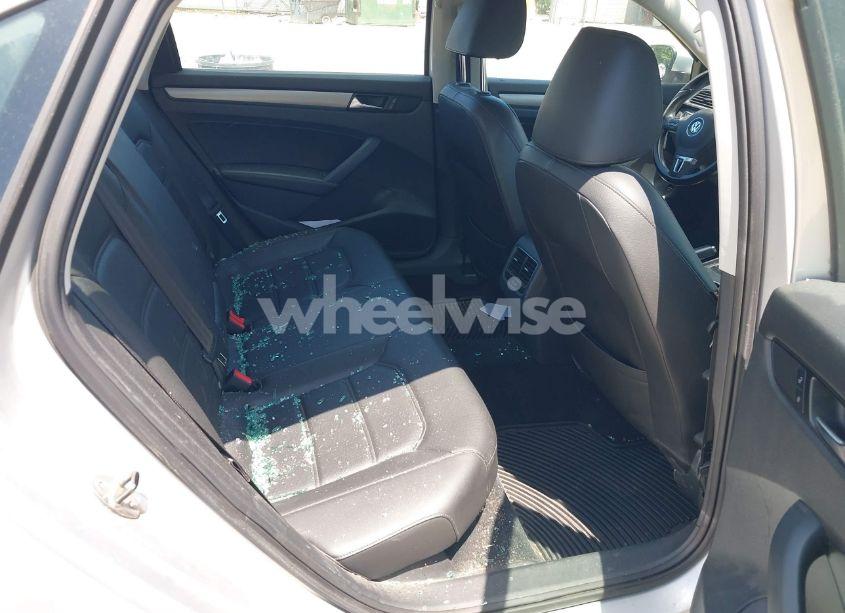 Photo 8 of 2014 Volkswagen Passat 2.5L SE (VIN 1VWBP7A38EC008260)