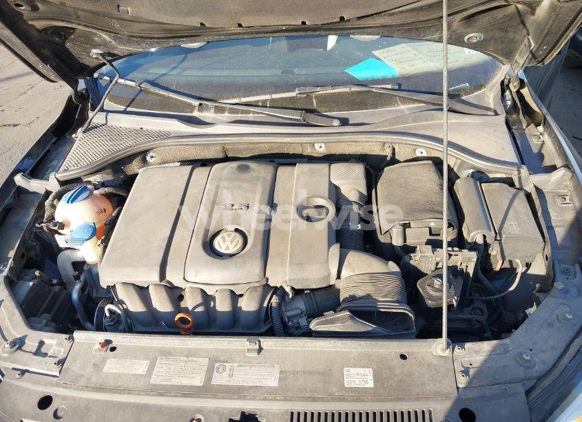 Photo 10 of 2012 Volkswagen Passat 2.5L SE (VIN 1VWBP7A39CC018793)