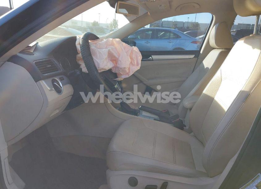 Photo 5 of 2012 Volkswagen Passat 2.5L SE (VIN 1VWBP7A39CC018793)