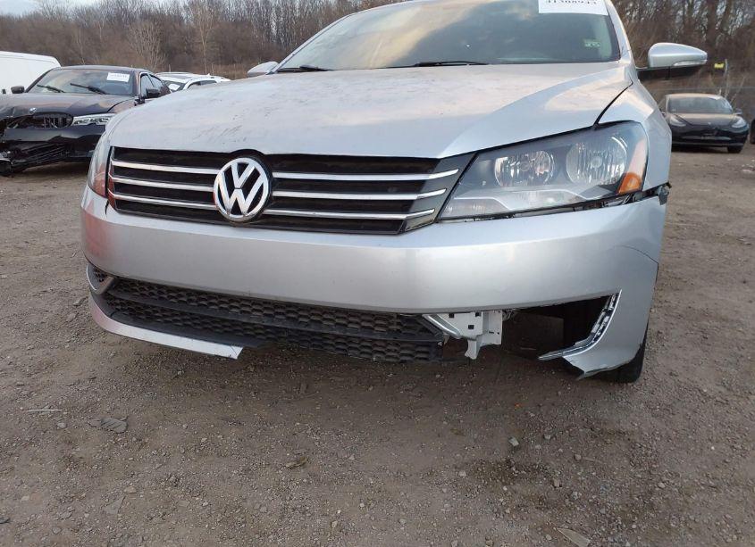 Photo 6 of 2012 Volkswagen Passat 2.5L SE (VIN 1VWBP7A39CC021757)