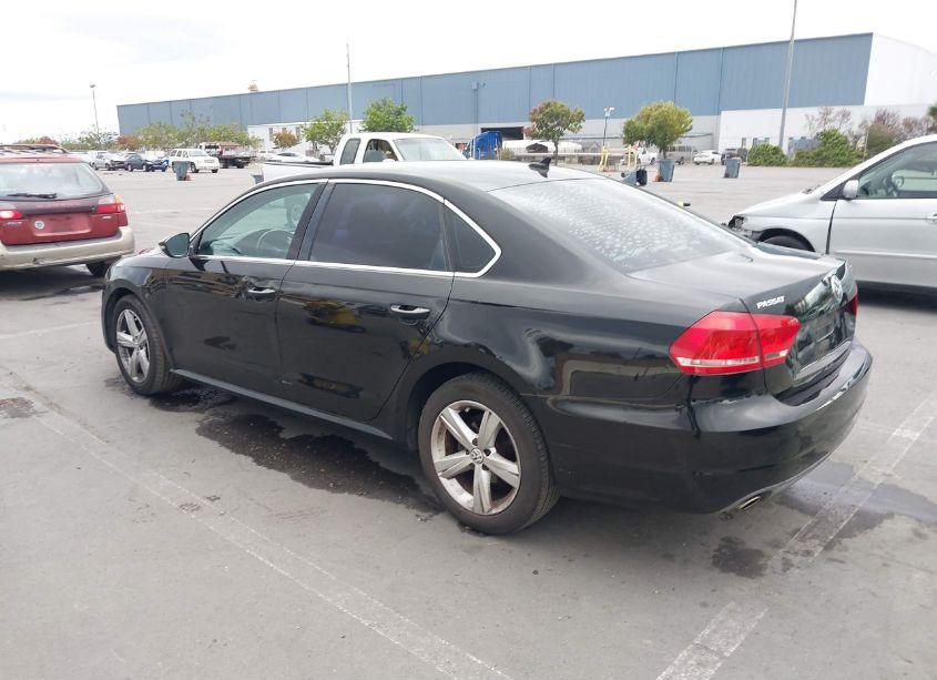Photo 3 of 2012 Volkswagen Passat 2.5L SE (VIN 1VWBP7A39CC025730)