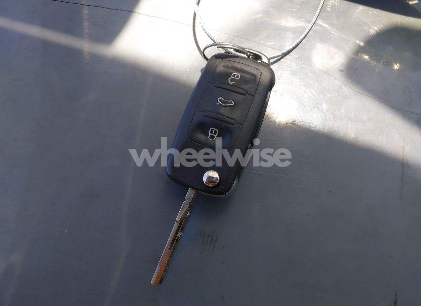 Photo 11 of 2012 Volkswagen Passat 2.5L SE (VIN 1VWBP7A39CC070425)