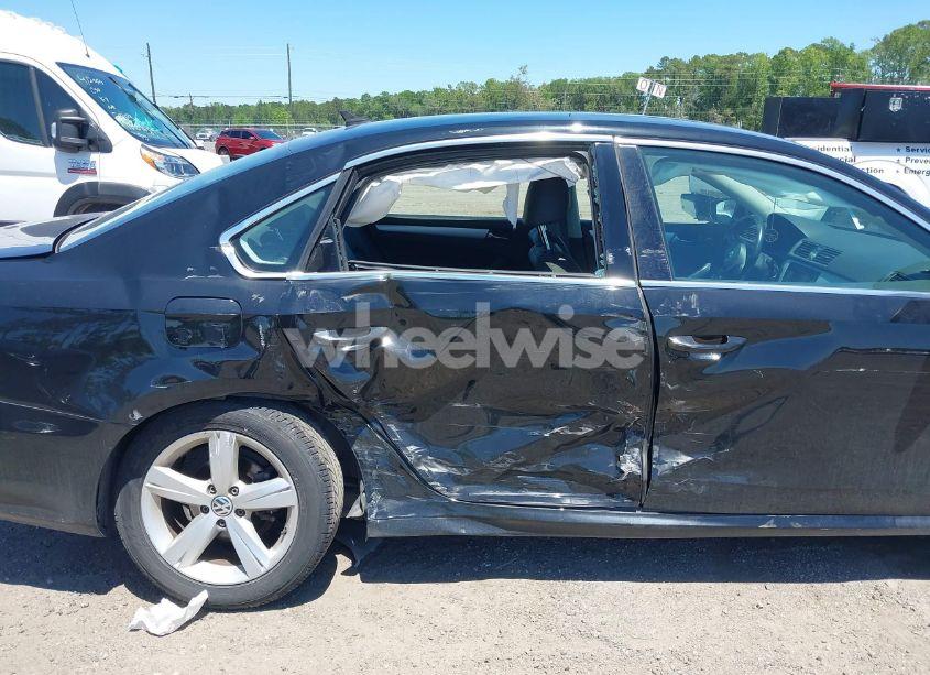 Photo 6 of 2012 Volkswagen Passat 2.5L SE (VIN 1VWBP7A39CC070425)