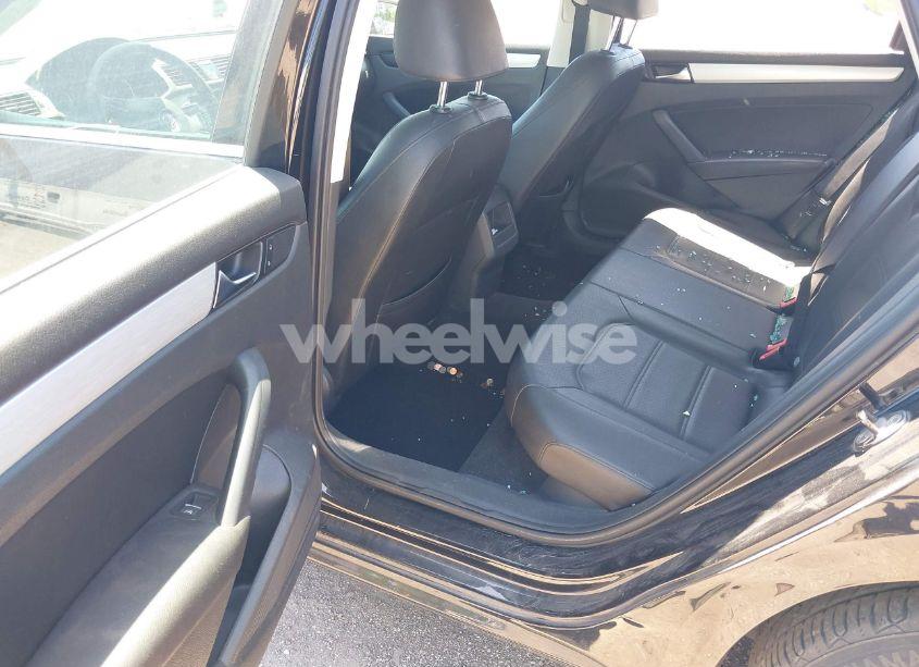 Photo 8 of 2012 Volkswagen Passat 2.5L SE (VIN 1VWBP7A39CC070425)