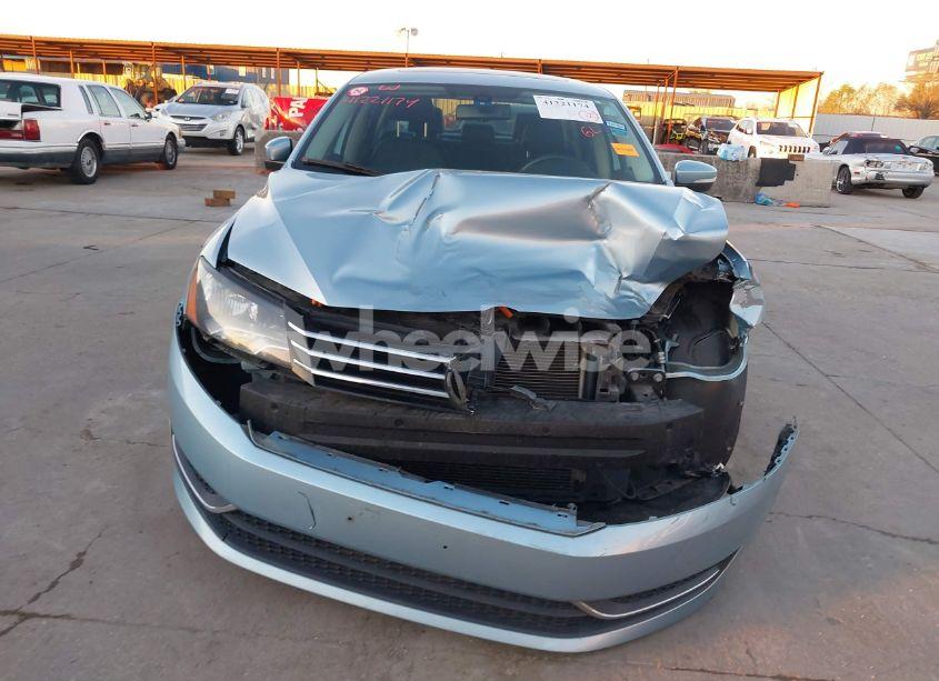 Photo 12 of 2012 Volkswagen Passat 2.5L SE (VIN 1VWBP7A39CC079951)