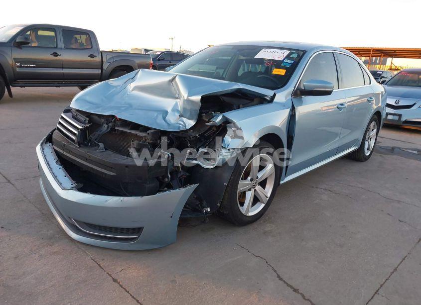 Photo 2 of 2012 Volkswagen Passat 2.5L SE (VIN 1VWBP7A39CC079951)