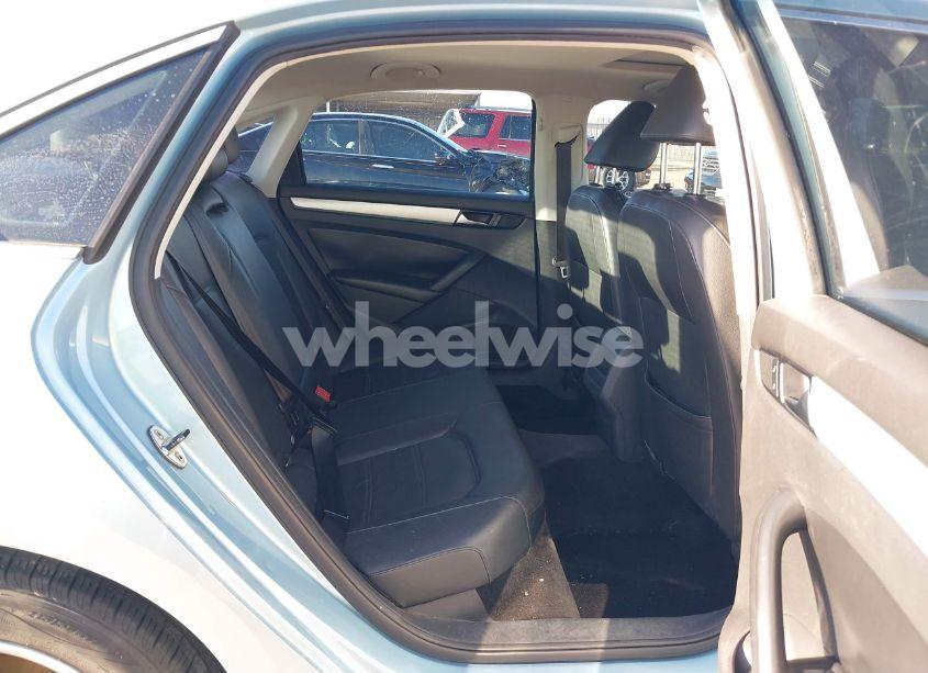 Photo 8 of 2012 Volkswagen Passat 2.5L SE (VIN 1VWBP7A39CC079951)
