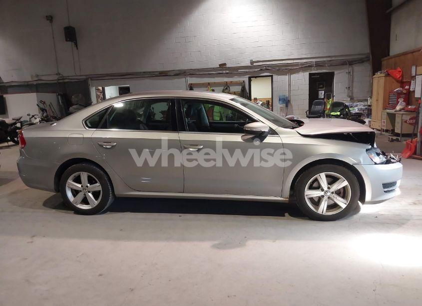 Photo 13 of 2012 Volkswagen Passat 2.5L SE (VIN 1VWBP7A39CC091582)