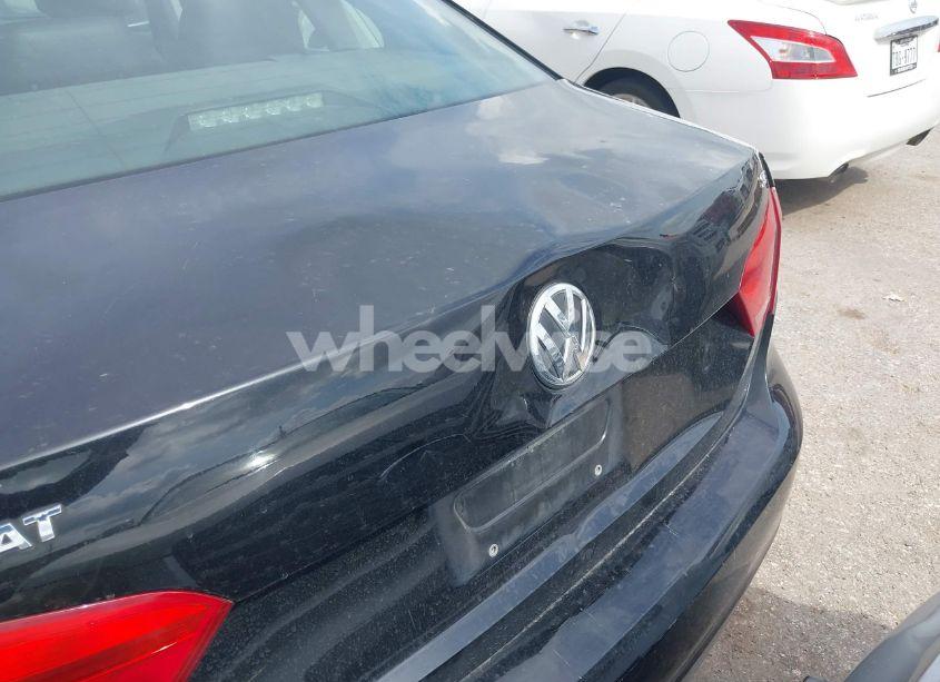 Photo 12 of 2013 Volkswagen Passat 2.5L SE (VIN 1VWBP7A39DC016026)