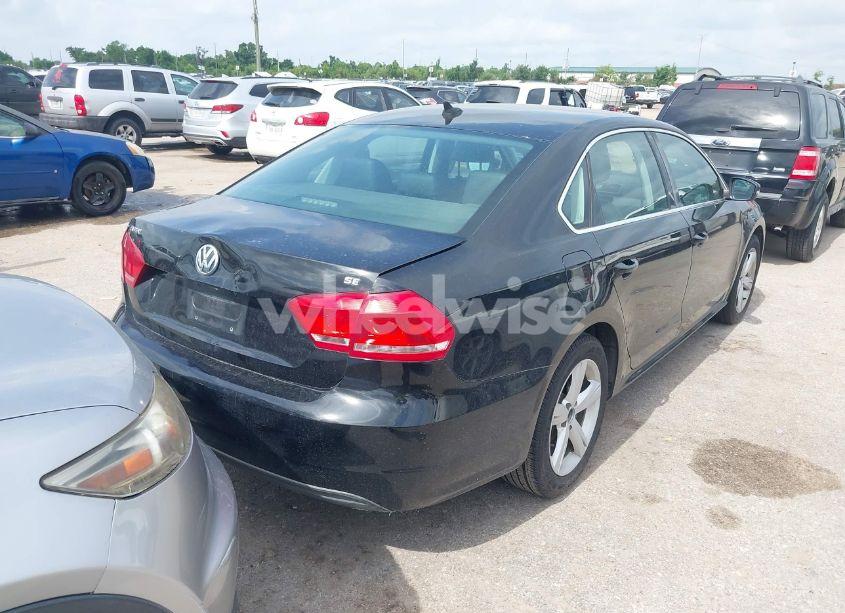 Photo 4 of 2013 Volkswagen Passat 2.5L SE (VIN 1VWBP7A39DC016026)