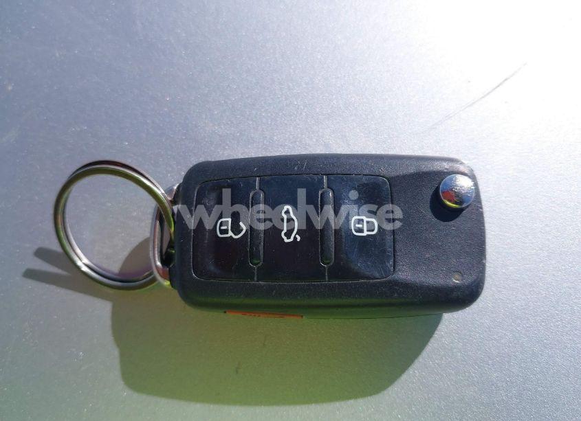 Photo 11 of 2013 Volkswagen Passat 2.5L SE (VIN 1VWBP7A39DC026166)