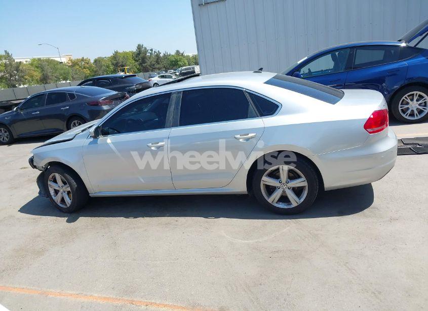 Photo 15 of 2013 Volkswagen Passat 2.5L SE (VIN 1VWBP7A39DC026166)