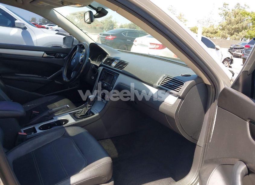 Photo 5 of 2013 Volkswagen Passat 2.5L SE (VIN 1VWBP7A39DC026166)