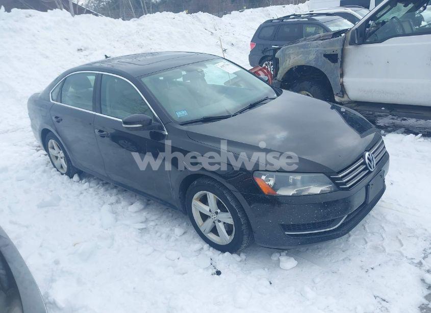 2013 Volkswagen Passat 2.5L SE (VIN 1VWBP7A39DC047714) main photo