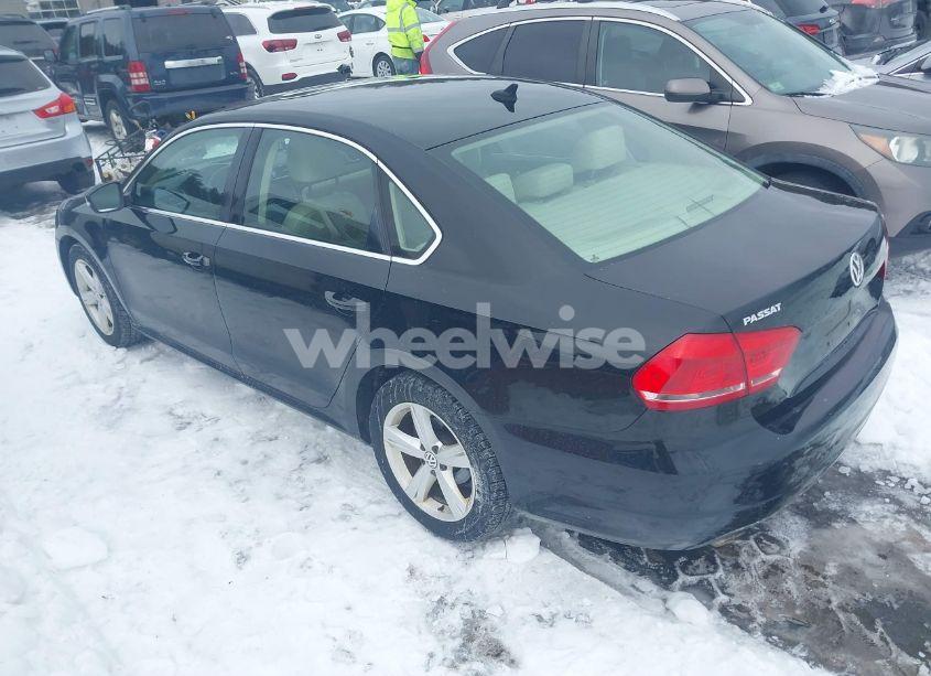 Photo 3 of 2013 Volkswagen Passat 2.5L SE (VIN 1VWBP7A39DC047714)