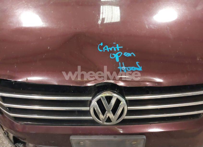 Photo 10 of 2013 Volkswagen Passat 2.5L SE (VIN 1VWBP7A39DC075108)