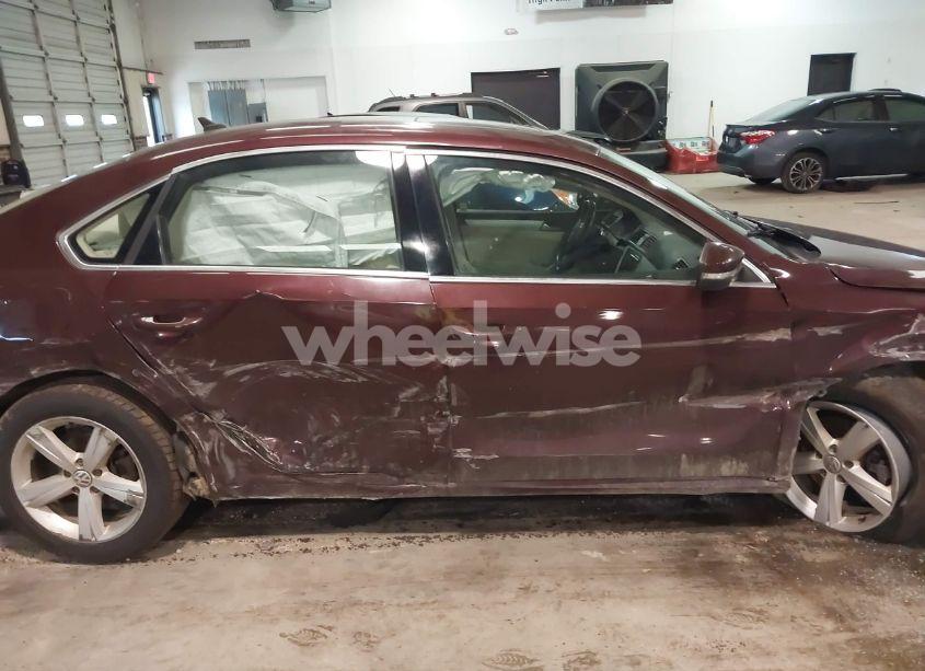 Photo 12 of 2013 Volkswagen Passat 2.5L SE (VIN 1VWBP7A39DC075108)