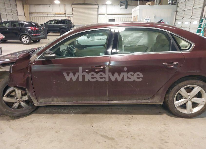 Photo 13 of 2013 Volkswagen Passat 2.5L SE (VIN 1VWBP7A39DC075108)