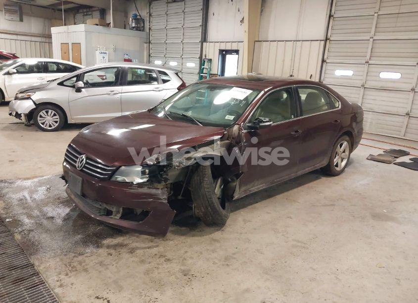 Photo 2 of 2013 Volkswagen Passat 2.5L SE (VIN 1VWBP7A39DC075108)