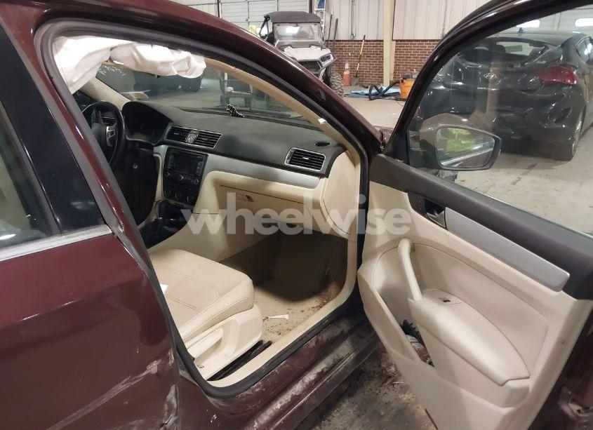 Photo 5 of 2013 Volkswagen Passat 2.5L SE (VIN 1VWBP7A39DC075108)