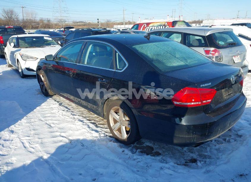 Photo 3 of 2013 Volkswagen Passat 2.5L SE (VIN 1VWBP7A39DC148493)