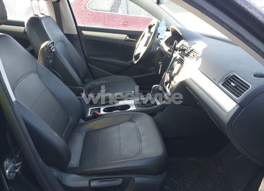 Photo 5 of 2013 Volkswagen Passat 2.5L SE (VIN 1VWBP7A39DC148493)