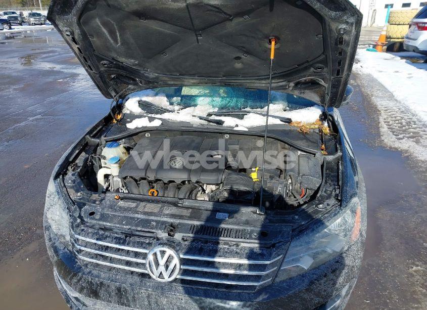 Photo 10 of 2012 Volkswagen Passat 2.5L SE (VIN 1VWBP7A3XCC009102)