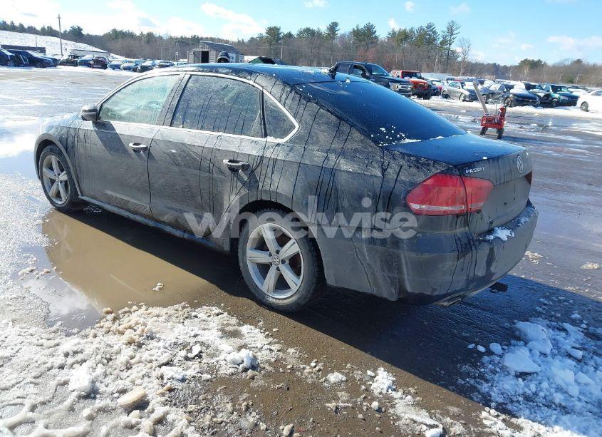 Photo 3 of 2012 Volkswagen Passat 2.5L SE (VIN 1VWBP7A3XCC009102)