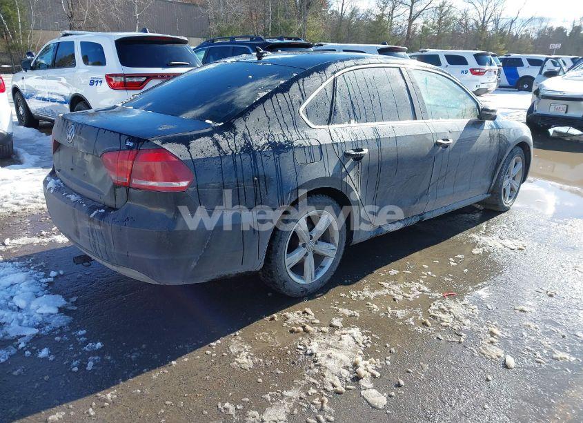 Photo 4 of 2012 Volkswagen Passat 2.5L SE (VIN 1VWBP7A3XCC009102)