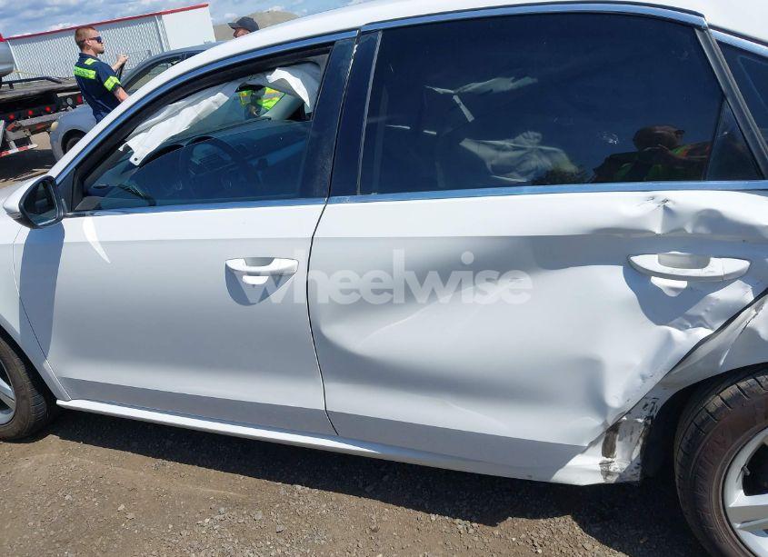 Photo 14 of 2012 Volkswagen Passat 2.5L SE (VIN 1VWBP7A3XCC042679)