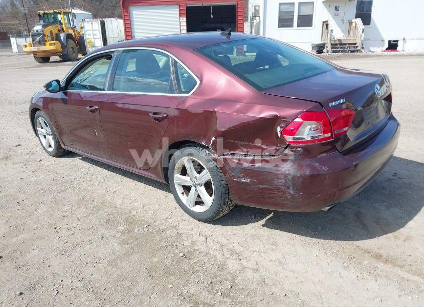 Photo 3 of 2012 Volkswagen Passat 2.5L SE (VIN 1VWBP7A3XCC054072)